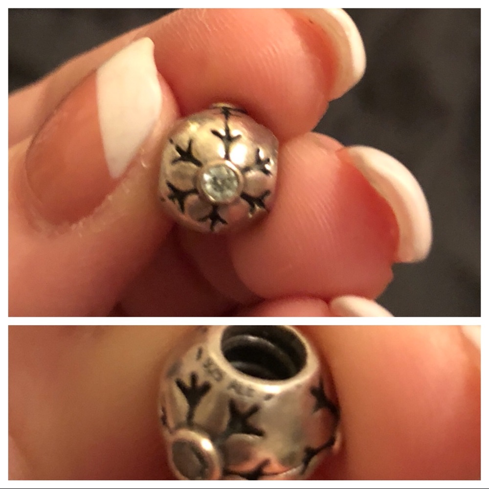 Pandora aqua snowflake